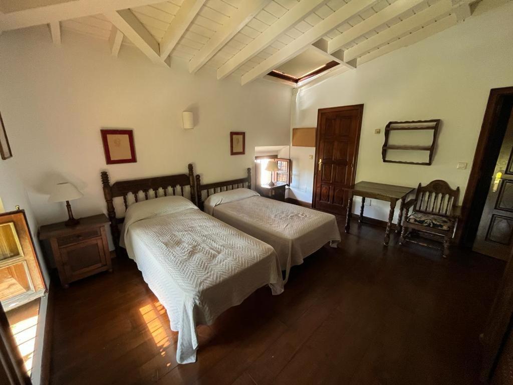 Apartamento Gaudi โกมิญาส ภายนอก รูปภาพ