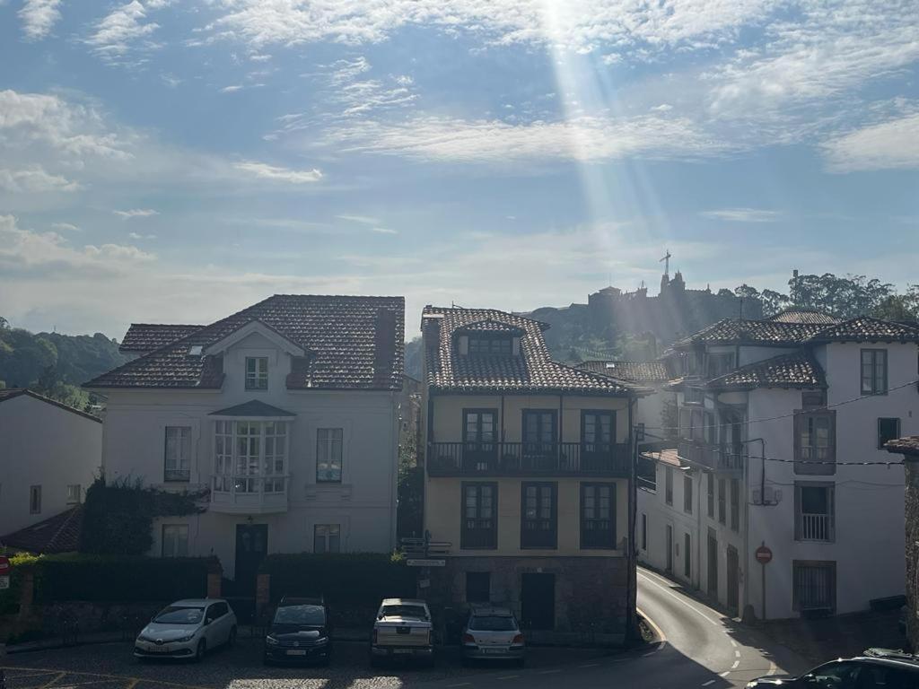 Apartamento Gaudi โกมิญาส ภายนอก รูปภาพ