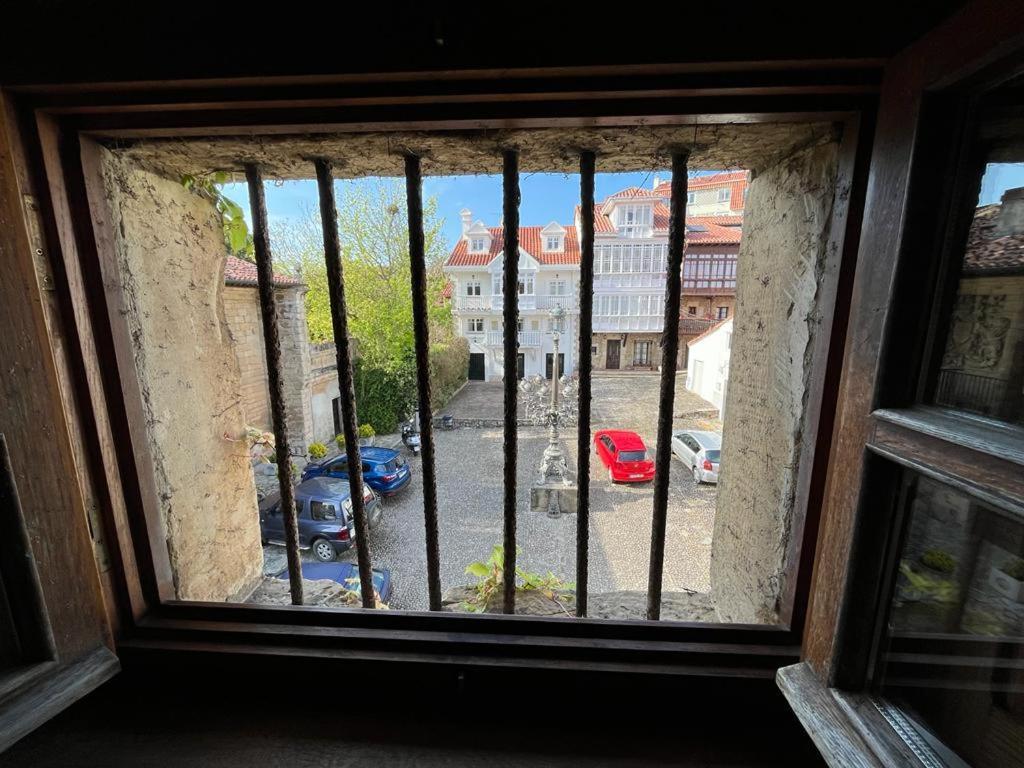 Apartamento Gaudi โกมิญาส ภายนอก รูปภาพ