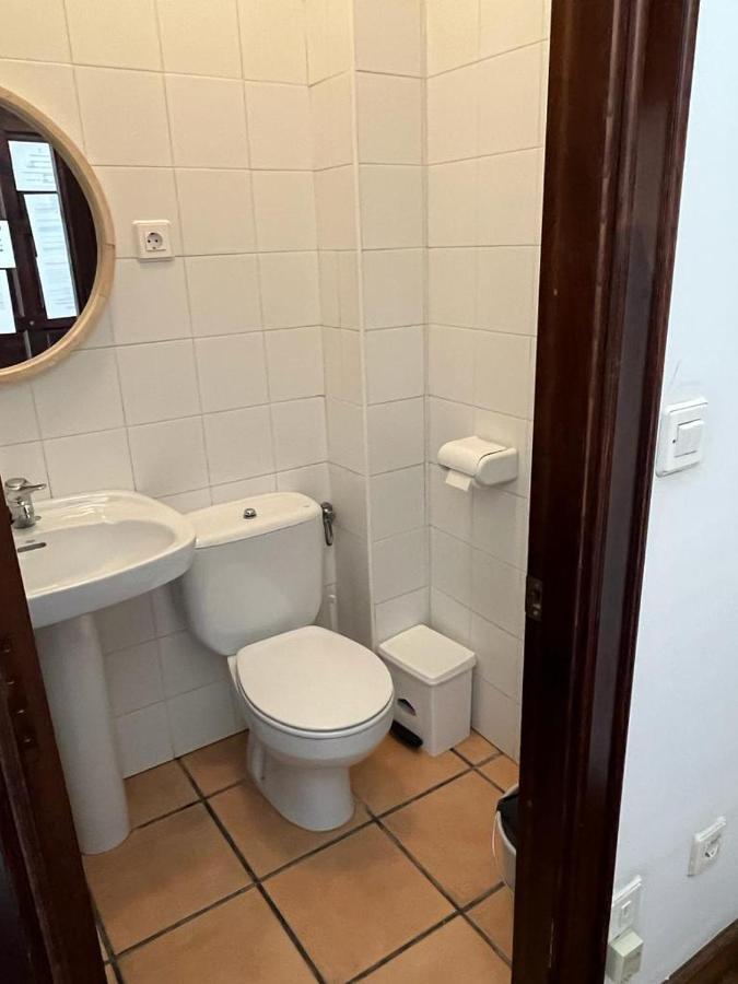 Apartamento Gaudi โกมิญาส ภายนอก รูปภาพ